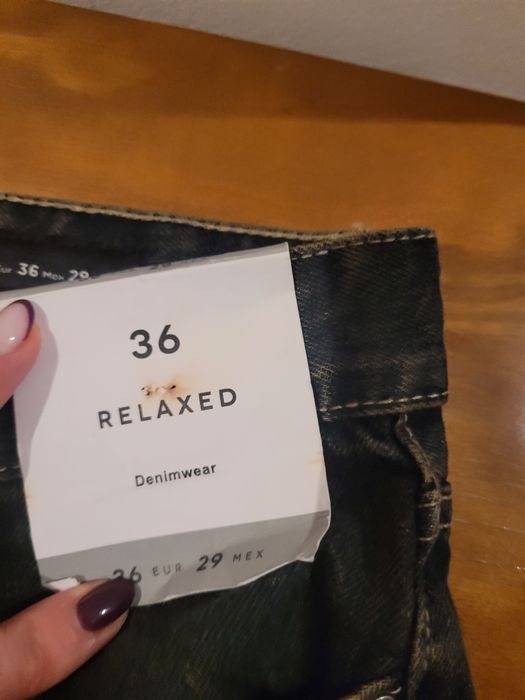 Calça de ganga 36 nova