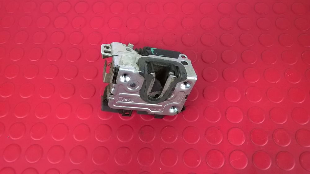 Fechadura / Fecho Porta Frente Esquerdo 8200735227 - DACIA DUSTER