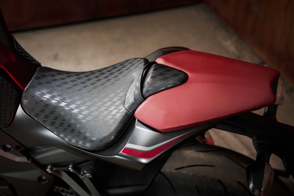 Kawasaki Z1000 із Японії