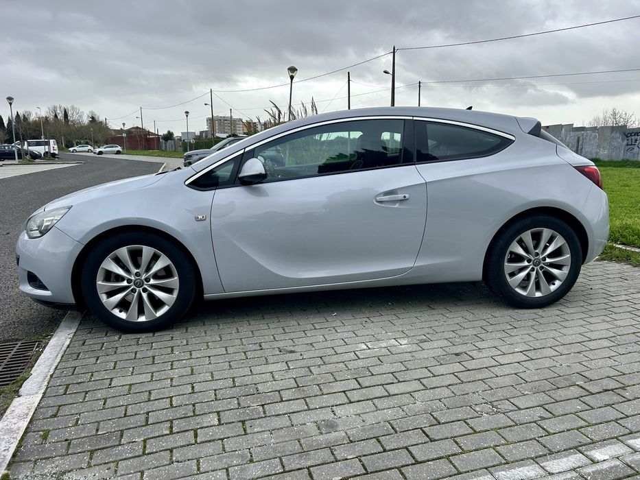 Opel Astra GTC 1.4 Turbo