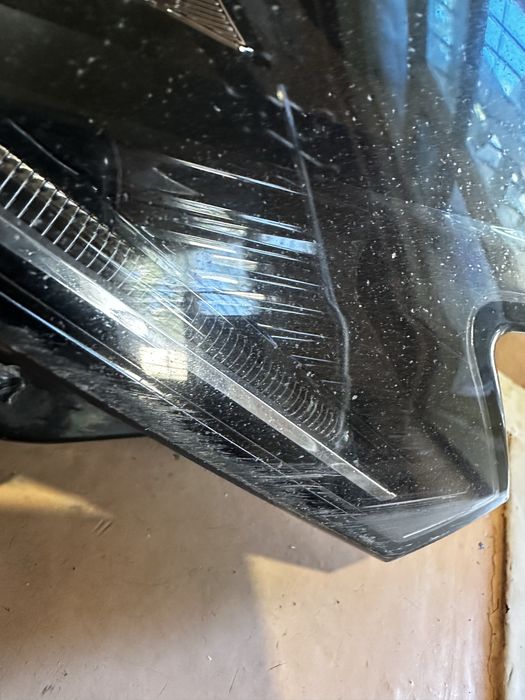 Фара права на Skoda A8 2024