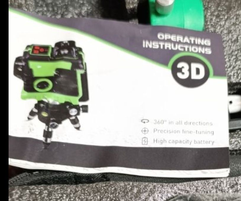 Лазерний рівень 3 д 12 ліній