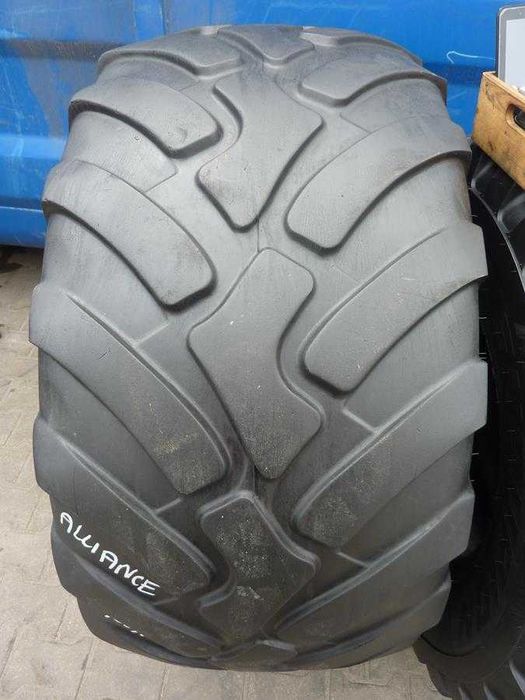 2x Opona używana rolnicza 600/55R26.5 ALLIANCE FLOTATION 1000zł(szt.) W3819