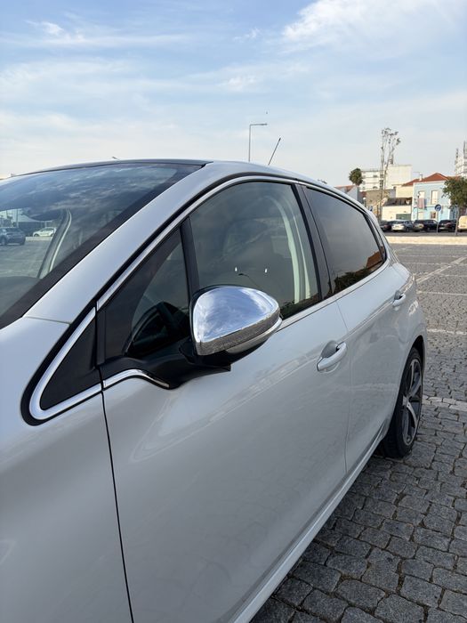 Peugeot 208 1.2 puretech Gt Line