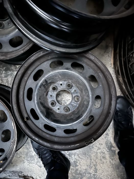 Диски R16 залізні 5*120 оригінальні від BMW