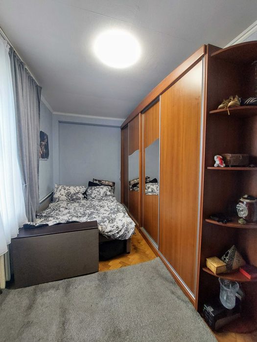 Лівобережна,Дарниця,2к квартира,Дарницька площа Чупринки 8а 50000у.о.