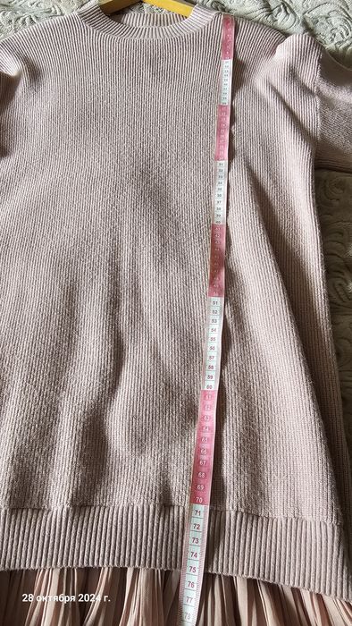 Сукня на дівчинку 10-11 років