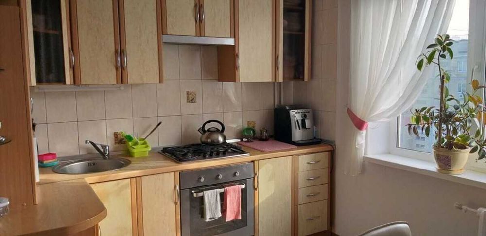 Продаж 3-х кімнатноі квартири