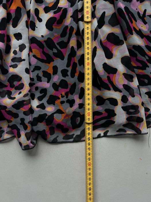 Długa/maxi sukienka w cętki, odkryte ramiona