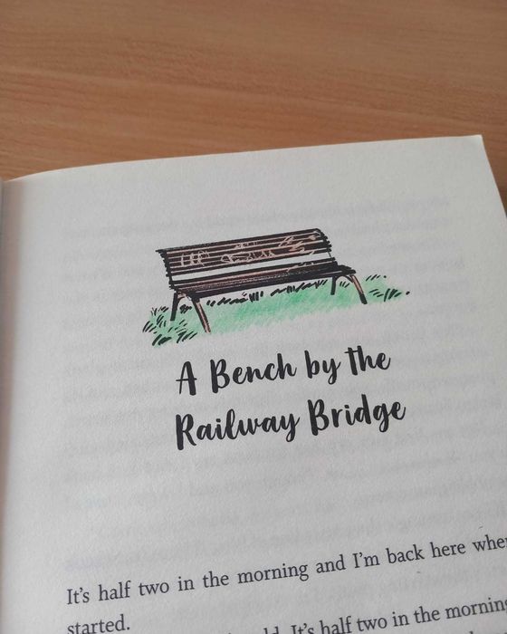 Livro "The places I´ve cried in public", Holly Bourne, em inglês