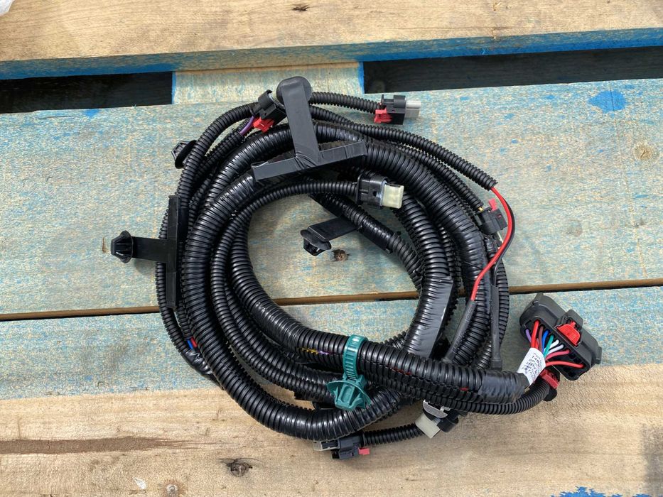 Електропроводка переднього бампера Tesla Model Y 1489045-00