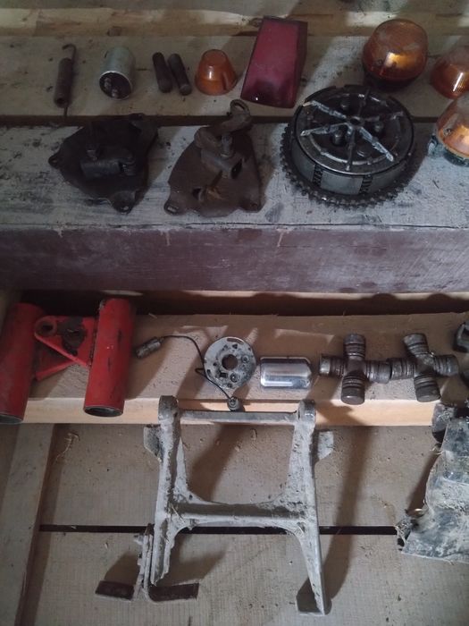 Продам деталі на яву 350-634