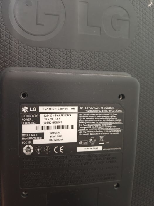 монітор LG Flatron E2242C-BN