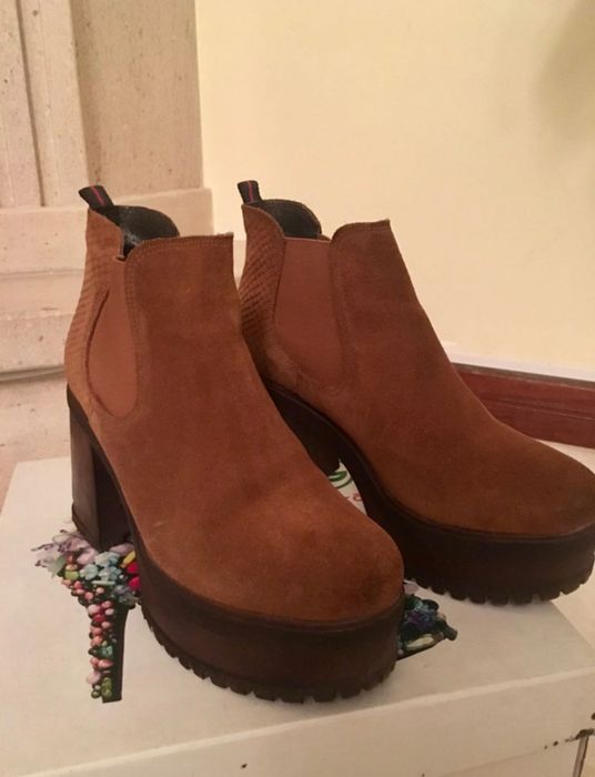 Botas plataforma Castanhas