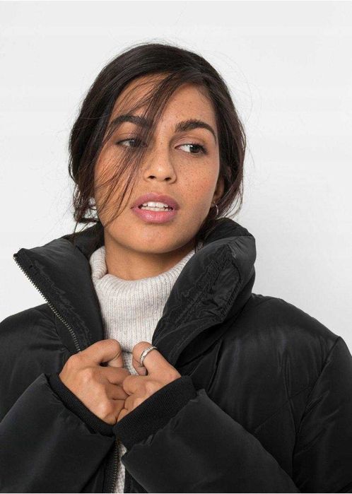 46) Czarna zimowa kurtka 46 NOWA