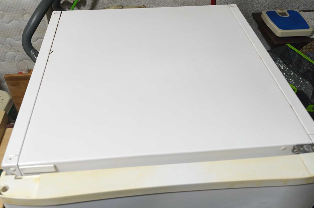 Frigorífico Combinado ALASKA 230 L  - (Funciona 100%)