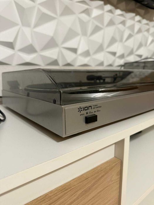 Gira-Discos ION ttUSB05