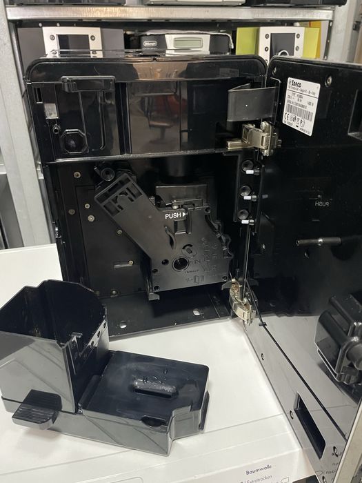 Кофемашина Saeco Exprelia HD8854 из Германии новый капучинатор