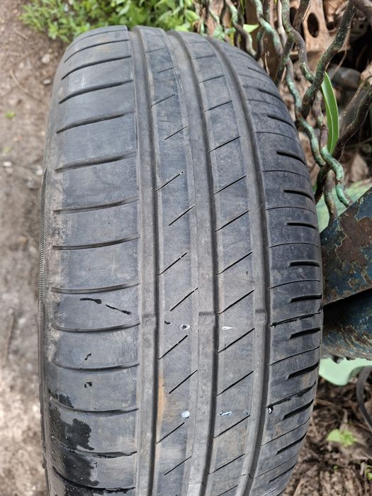 продам шины Goodyear 195/60r15 лето