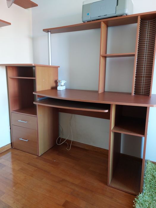 Secretary desk in very good condition