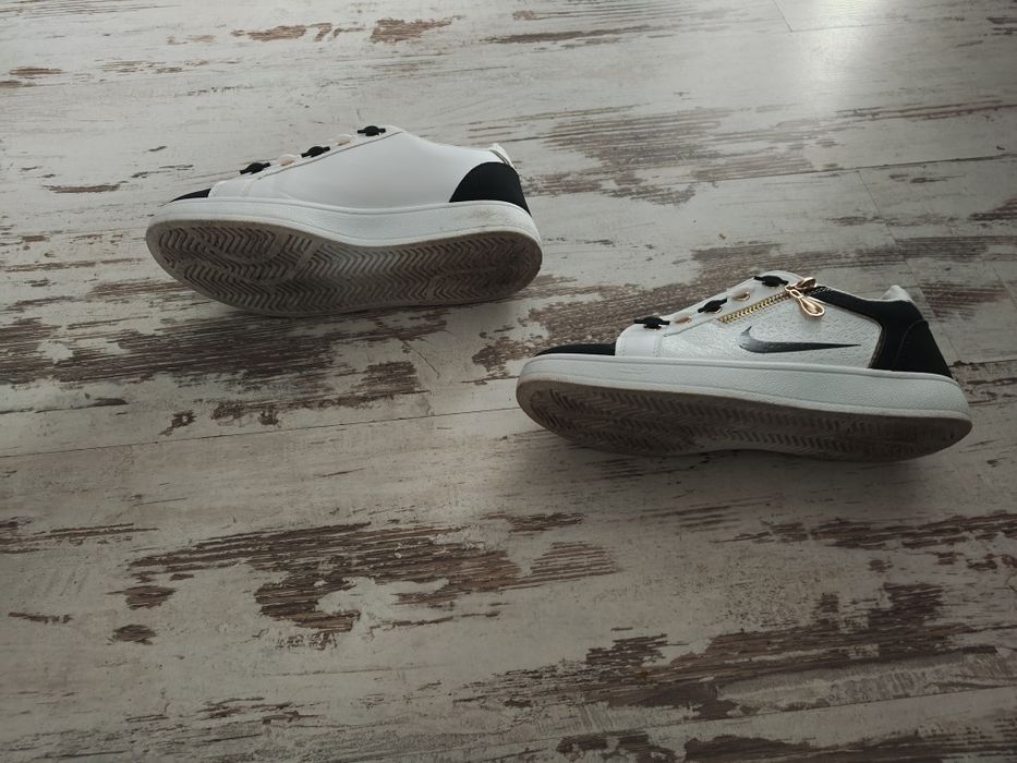 Trampki Nike  czarno białe