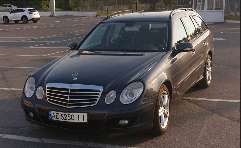 Mercedes- Benz   E- Класс 2008 S 211