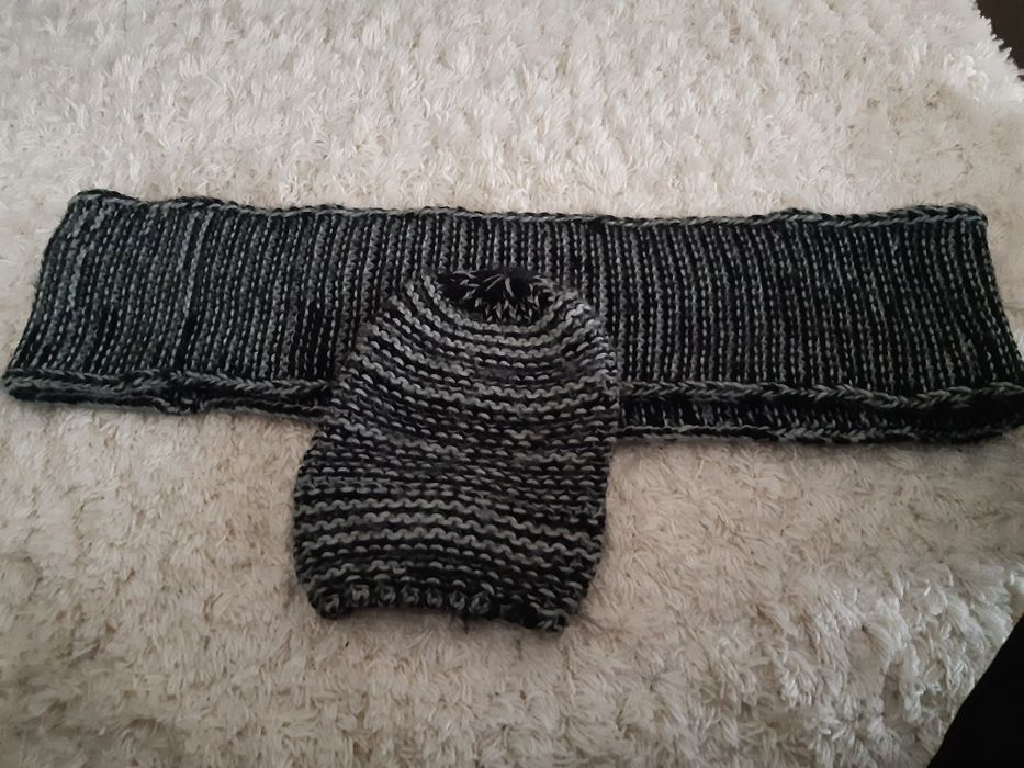 Sprzedam komplet( komin + czapka)