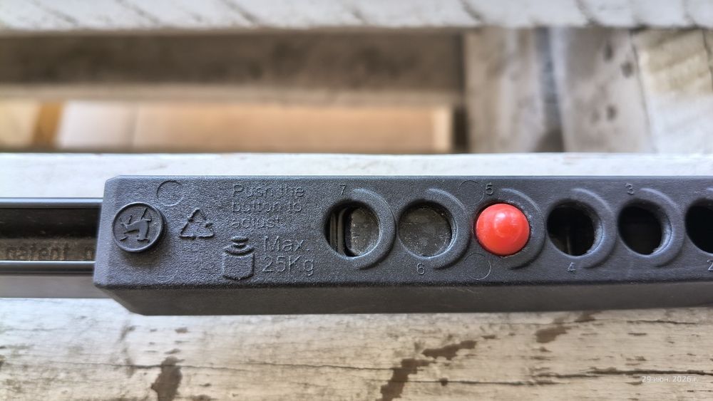Продам велосипедну підніжку Ursus (Італія)