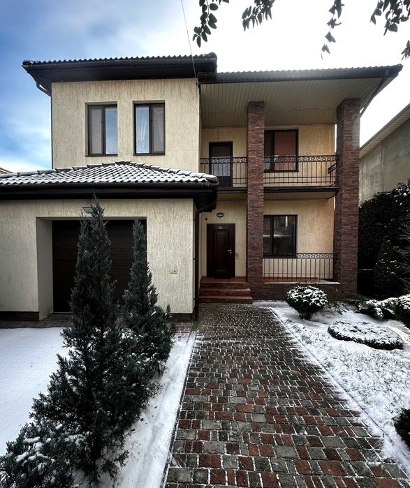 Ваш идеальный дом уже ждёт Вас ! Центральная часть Мельниц .