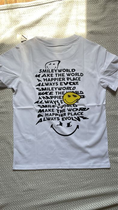 Футболки  ZARA белые с классным принтом