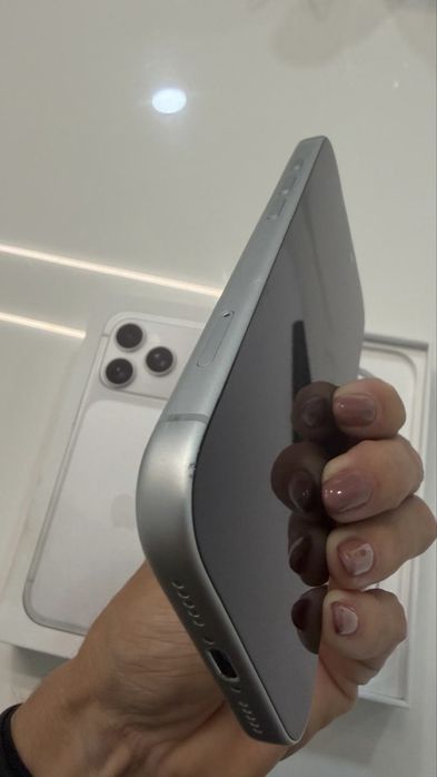 Iphone 17 Pro - 256 Gb - com garantia ate 27/10 - SOMENTE VENDA