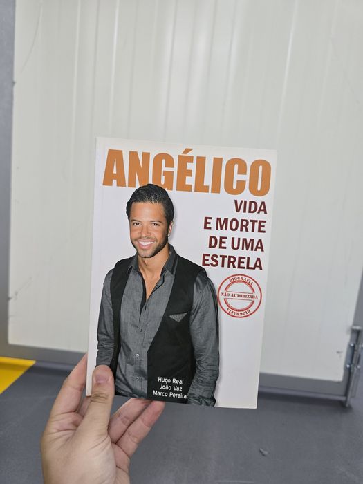 Vários    livros