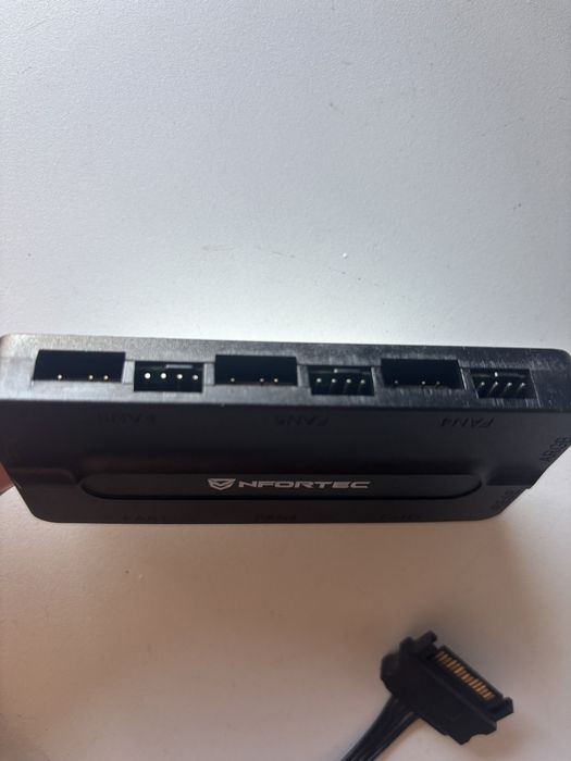 NFORTEC ARGB Fan Hub 6 ventoinhas
