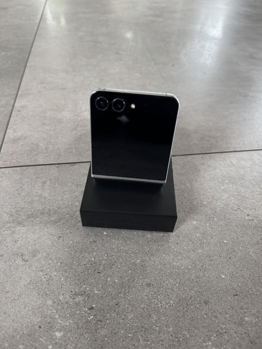 Samsung Galaxy Z Flip 5