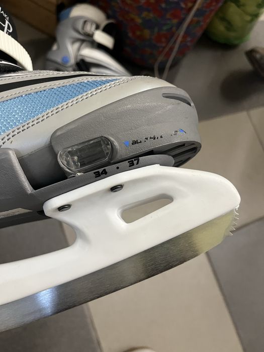 Przedam łyżwy regulowane