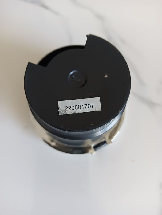 Cinzeiro portátil com tampa para carro / automóvel - Novo