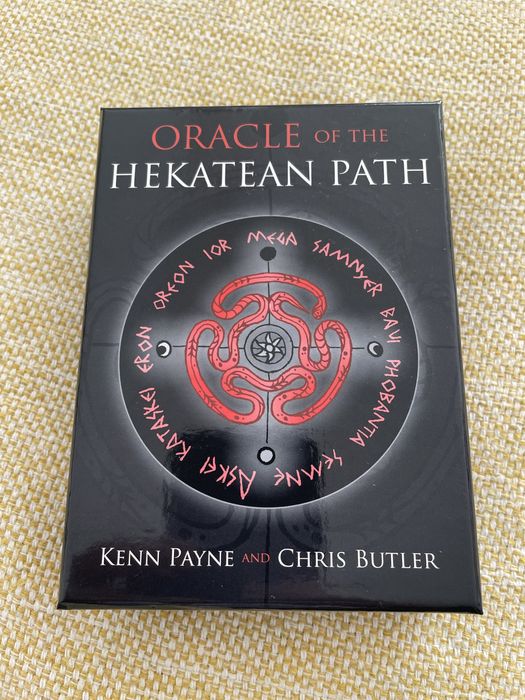 Baralho Tarot Oracle of the Hekatean Path- Novo