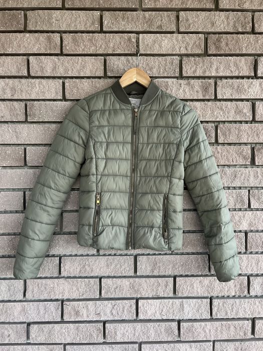 Весняна-осіння куртка розміру xs, кольору хакі, куртка жіноча на весну