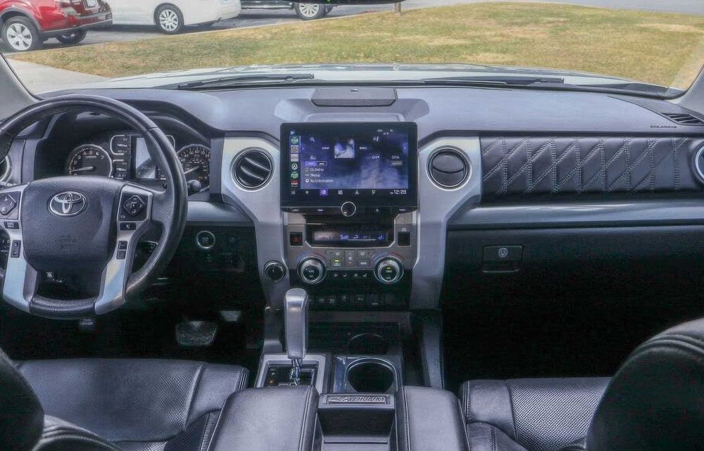 Toyota Tundra Platinum CrewMax      2019