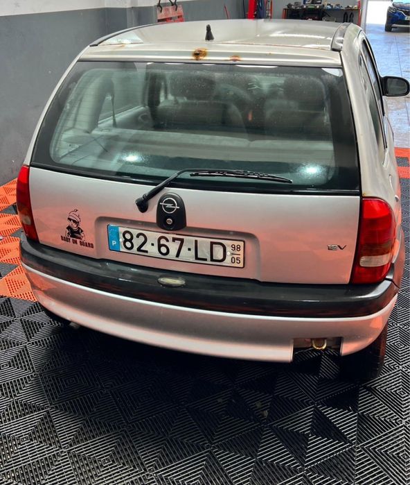 Opel corsa B 1998