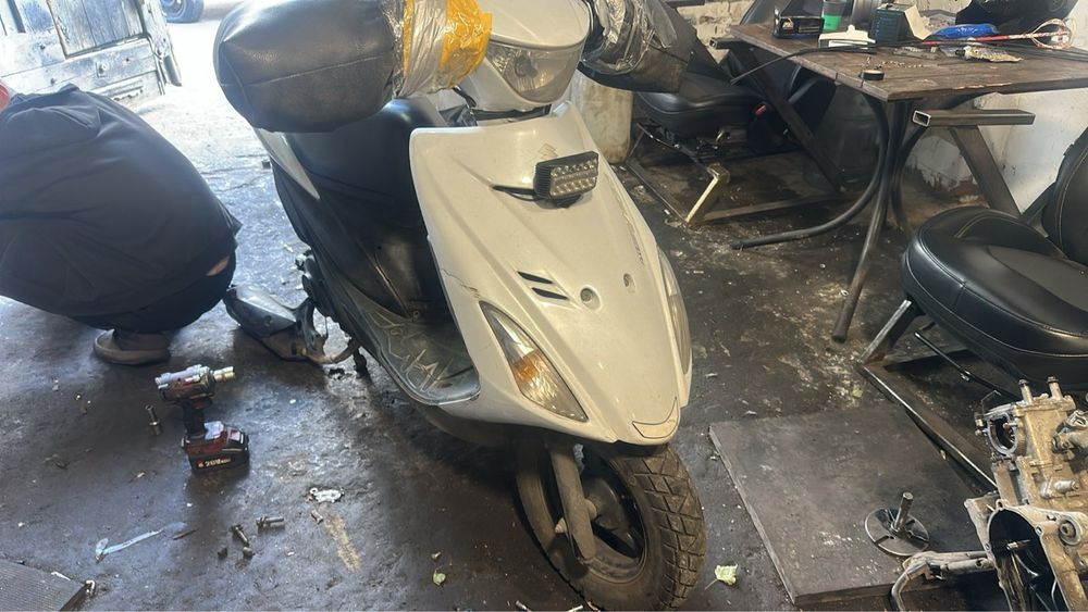 Suzuki addreas 125 ,4шт