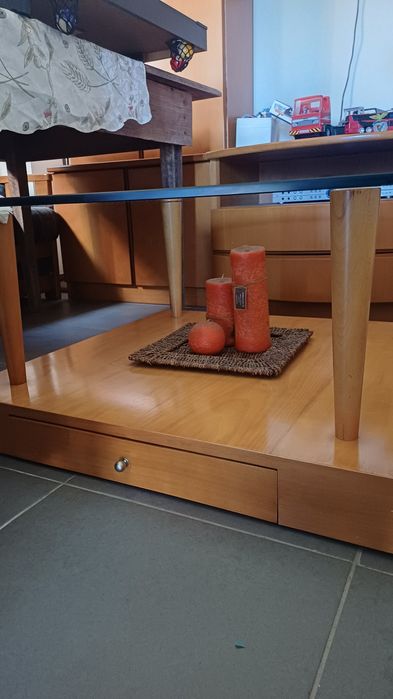 Movel de sala com mesa