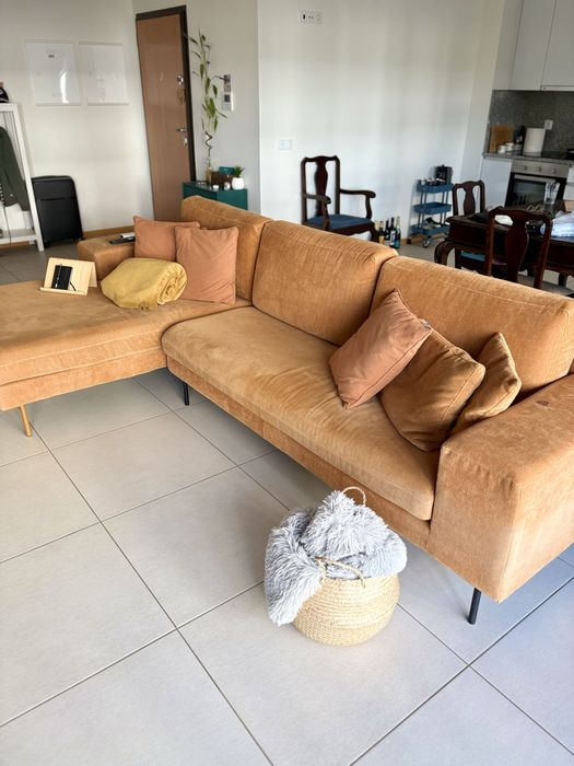 Sofa com Chaise Long