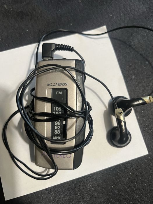 Leitor de radio/muisca Sony