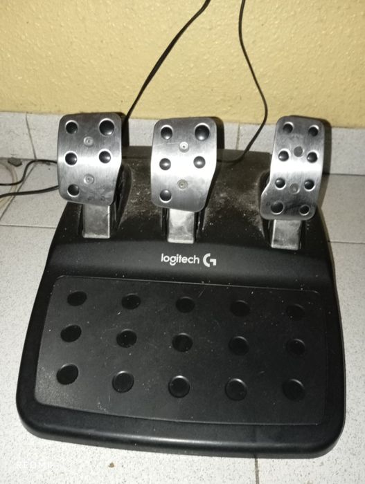 Volante Logitech G29 com mudanças e  volante de drift/rally