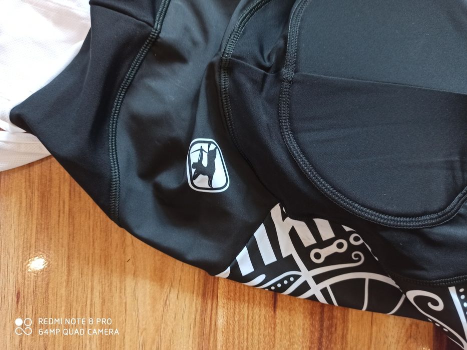 GIORDANA Spodenki kolarskie na rower męskie rozm.S. NOWE!!!