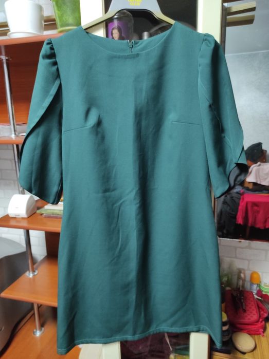 Продам свої плаття.