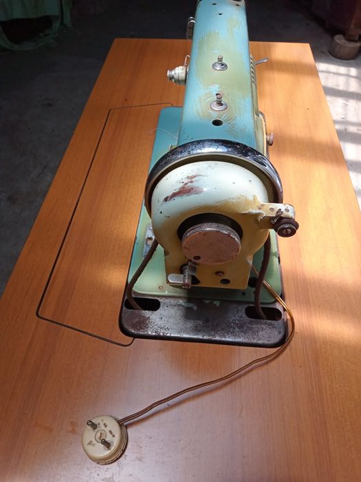 Vendo máquina de costura Alfa Royale