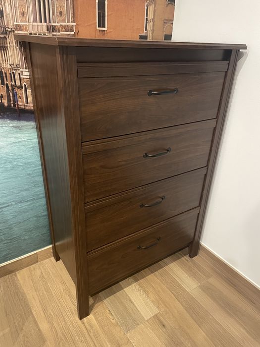 Camiseiro de madeira do ikea - negociável