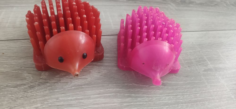 Jeżyk na kredki PRL zestaw 2 sztuki